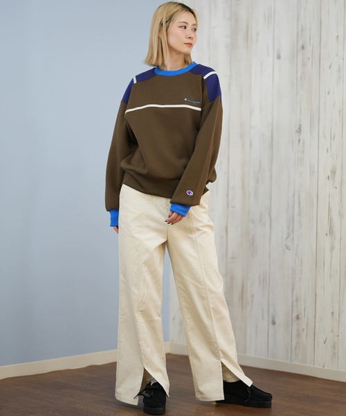 Champion(チャンピオン)の「CHAMPION/チャンピオン CREW NECK SWEATSHIRT スウェット CW-C008(スウェット・レディース・ブラウン/ライトベージュ/ダークブルー・M/L)」の9枚目の写真