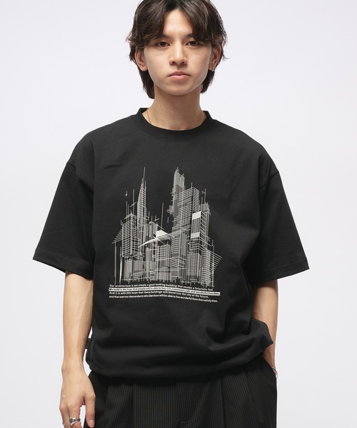 Adoon plain（アドーンプレーン）の「Geometric Skyline Drawcord T-Shirt / ジオメトリック＆スカイラインドローコードTシャツ（Tシャツ/カットソー・メンズ・レッド/オフホワイト/ネイビー/ブラウン/ブラック/ホワイト系その他/ブラック系その他・MEDIUM/LARGE）」の21枚目の写真