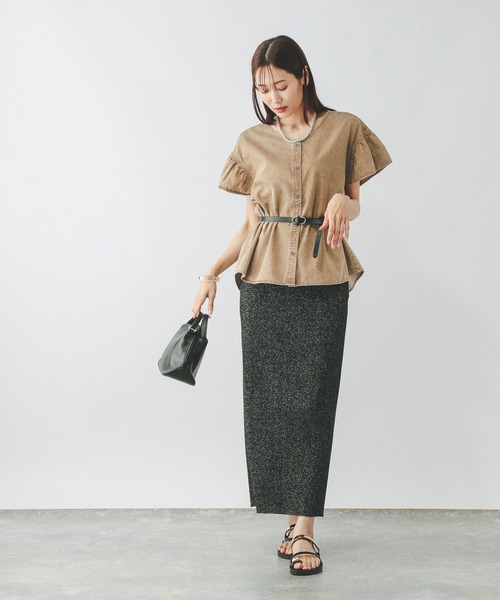 GLOBAL WORK(グローバルワーク)の「デニムフリルブラウス/571291(シャツ/ブラウス・レディース・ベージュ/ブルー・MEDIUM/LARGE)」の3枚目の写真