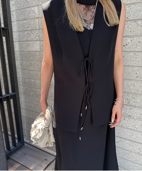 Ameri(アメリ)の「CORD VEST SET MERMAID DRESS(ドレス・レディース・ブラック/ライトブルー/アイボリー・SMALL/MEDIUM)」の9枚目の写真