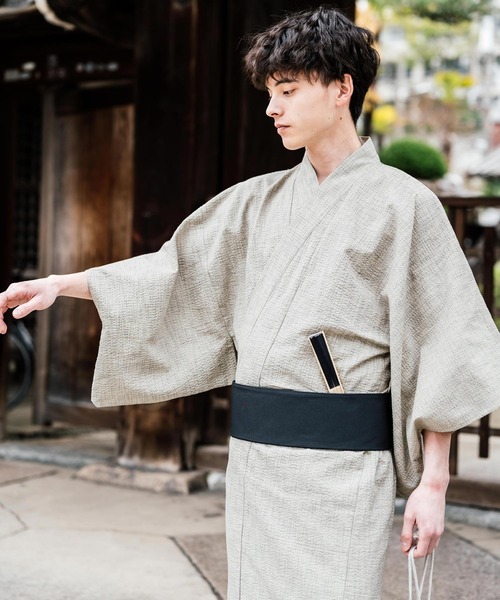 Rocky Monroe（ロッキーモンロー）の「しじら織り帯付き浴衣 扇子 下駄 巾着 5点セット　無地/ストライプ（浴衣・メンズ・ネイビー/ブラック系1/ホワイト・XL/M/L）」の6枚目の写真