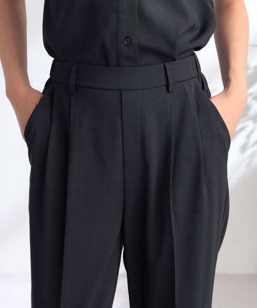 GALLORIA（ギャローリア）の「セットアップで着られる　タックテーパードパンツ（その他パンツ・レディース・モカ/チャコール・S/M/L/LL）」の9枚目の写真