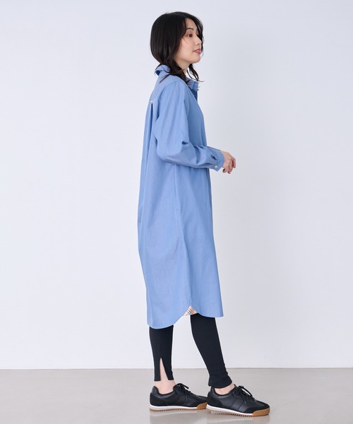 Arnold Palmer（アーノルドパーマー）の「裏ワザデニム イージーケア シャツワンピース（シャツワンピース・レディース・インディゴブルー/ライトブルー・S/L/M）」の4枚目の写真