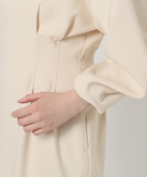 VERMEIL par iena（ヴェルメイユパーイエナ）の「《追加2》P/Ryツイルウエストシェイプワンピース（ワンピース・レディース・ネイビー/マルチ/アイボリー・38/36/40）」の13枚目の写真