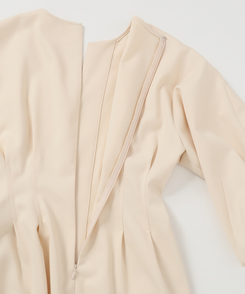 VERMEIL par iena（ヴェルメイユパーイエナ）の「《追加2》P/Ryツイルウエストシェイプワンピース（ワンピース・レディース・ネイビー/マルチ/アイボリー・38/36/40）」の19枚目の写真