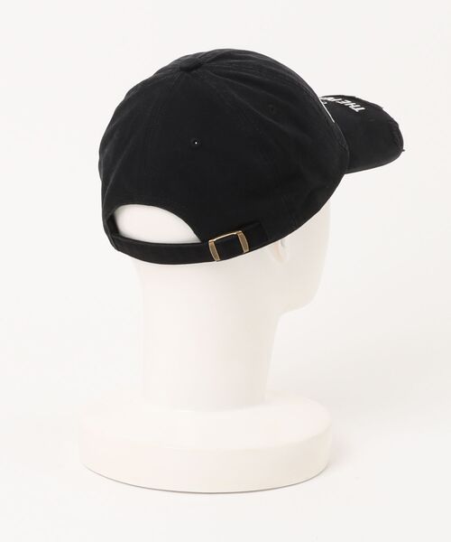 SPINNS(スピンズ)の「ダメージ加工コットンキャップ/ロゴ(キャップ・メンズ・グレー/ブラック・ONESIZE)」の3枚目の写真