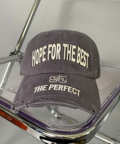SPINNS(スピンズ)の「ダメージ加工コットンキャップ/ロゴ(キャップ・メンズ・グレー/ブラック・ONESIZE)」の6枚目の写真
