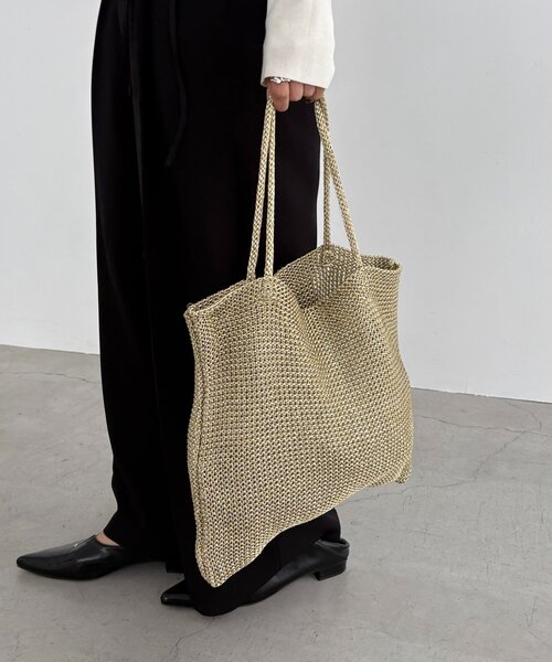 CAPRICIEUX LE'MAGE(カプリシューレマージュ)の「【PC/A4サイズ収納可】ラメトートバッグ(ショルダーバッグ・レディース・チャコールグレー/シルバー/ゴールド・FREE)」の11枚目の写真