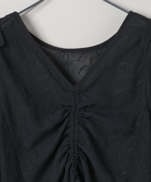 JEANASIS（ジーナシス）の「2WAYレースドロストブラウス/592543（シャツ/ブラウス・レディース・オフホワイト/ブラック・FREE）」の11枚目の写真