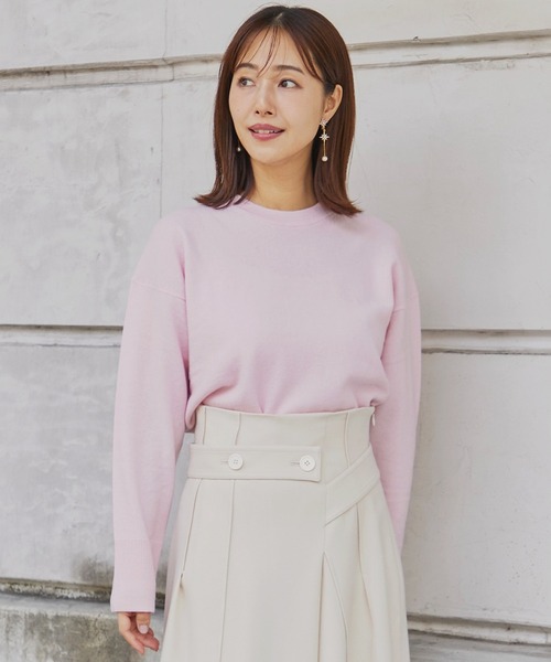 INED（イネド）の「【ご家庭で洗える】ウール100％クルーネックニット（ニット/セーター・レディース・サックスブルー/ブラック/オフホワイト/ブルー/チャコールグレー/ピンク/イエロー・9号）」の7枚目の写真