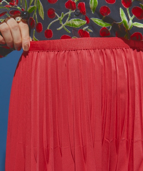manana suerte（マニャーナスエルテ）の「デザインプリーツロングスカート（スカート・レディース・ゴールド/レッド/ブラック・FREE）」の17枚目の写真
