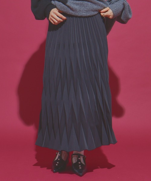 manana suerte（マニャーナスエルテ）の「デザインプリーツロングスカート（スカート・レディース・ゴールド/レッド/ブラック・FREE）」の4枚目の写真