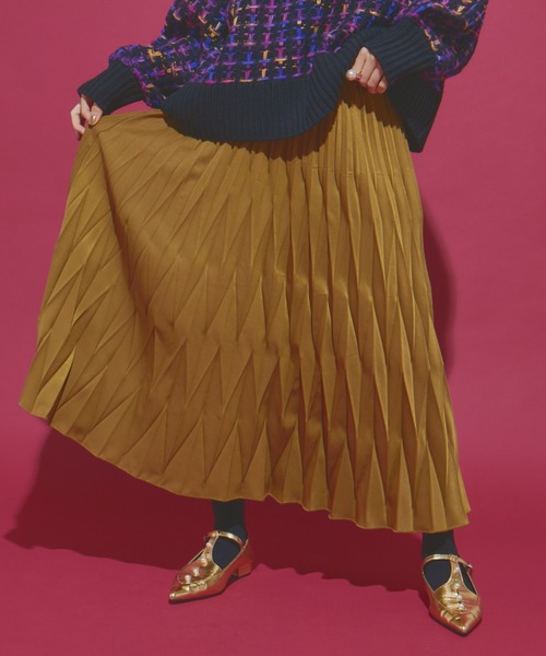 manana suerte（マニャーナスエルテ）の「デザインプリーツロングスカート（スカート・レディース・ゴールド/レッド/ブラック・FREE）」の22枚目の写真