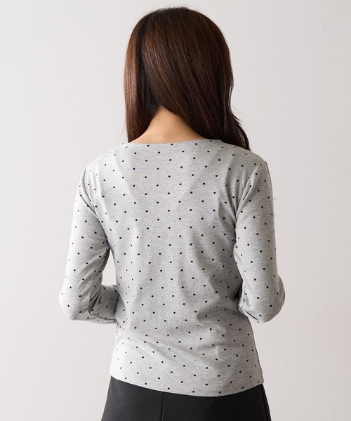 MAGASIN DE MODE Chou Chou（マガジンデモードシュシュ）の「【MAGASIN DE MODE Chou Chou】ドットリボン付きプルオーバー DTK（Tシャツ/カットソー・レディース・ブラック/オフホワイト/グレー・FREE）」の13枚目の写真