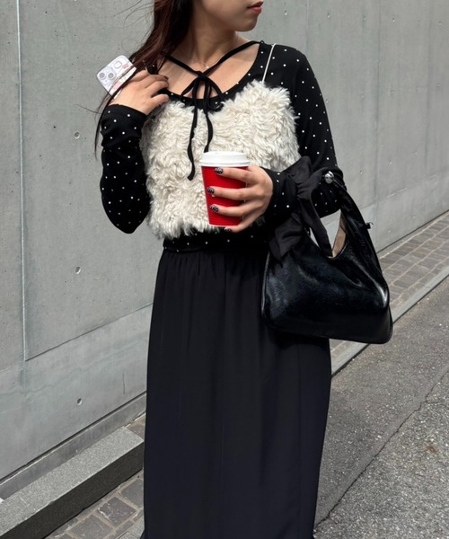MAGASIN DE MODE Chou Chou（マガジンデモードシュシュ）の「【MAGASIN DE MODE Chou Chou】ドットリボン付きプルオーバー DTK（Tシャツ/カットソー・レディース・ブラック/オフホワイト/グレー・FREE）」の16枚目の写真