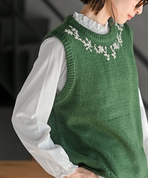 rps(アールピーエス)の「ハンド刺繍裾スカラップニットベスト(ベスト・レディース・ブルー/グレー/グリーン・フリー)」の21枚目の写真