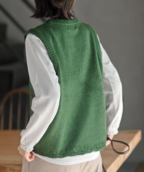 rps(アールピーエス)の「ハンド刺繍裾スカラップニットベスト(ベスト・レディース・ブルー/グレー/グリーン・フリー)」の22枚目の写真