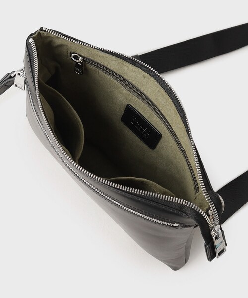 TAKEO KIKUCHI(タケオキクチ)の「アニリンレザー 2WAYクラッチ(クラッチバッグ・メンズ・ダークブラウン/ブラック・00)」の14枚目の写真