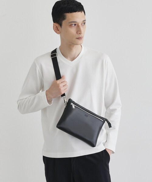 TAKEO KIKUCHI(タケオキクチ)の「アニリンレザー 2WAYクラッチ(クラッチバッグ・メンズ・ダークブラウン/ブラック・00)」の8枚目の写真