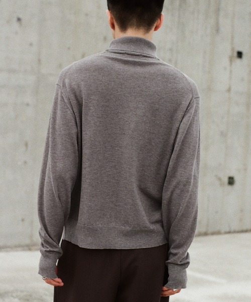 WYM LIDNM（ウィム バイ リドム）の「WOOL BLEND SMOOTH TURTLE NECK