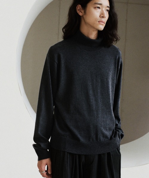 WYM LIDNM（ウィム バイ リドム）の「WOOL BLEND SMOOTH TURTLE NECK KNIT（ニット/セーター・メンズ・チャコール/ライトグレー/グレー/アッシュブラウン・S/M/L）」の16枚目の写真