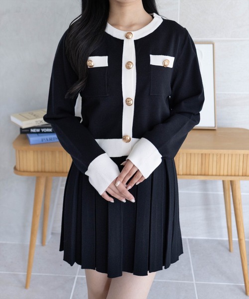 clear（クリア）の「ゴールドボタンニットカーディガン(セット可)[オフィスカジュアル 着回し抜群 大人]≪AW新作≫（カーディガン/ボレロ・レディース・アイボリー/ブラウン/レッド/杢グレー/ブラック系その他/ブラック・F）」の3枚目の写真