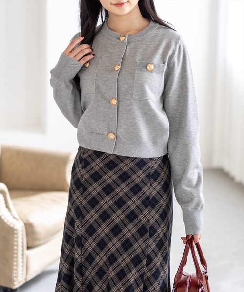 clear（クリア）の「ゴールドボタンニットカーディガン(セット可)[オフィスカジュアル 着回し抜群 大人]≪再入荷≫（カーディガン/ボレロ・レディース・アイボリー/ブラウン/レッド/杢グレー/ブラック系その他/ブラック/グレー/ピンクベージュ・F）」の4枚目の写真