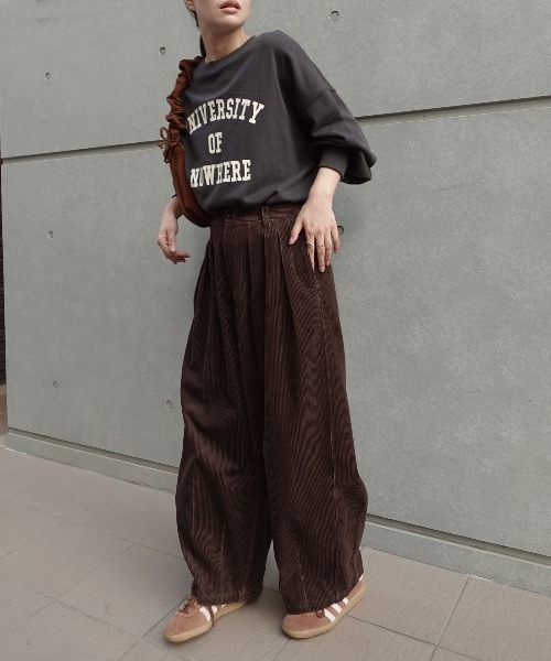 CORNERS（コーナーズ）の「コーデュロイバルーンタックパンツ（その他パンツ・レディース・ネイビー/オフホワイト/ダークブラウン・マルチサイズ）」の14枚目の写真