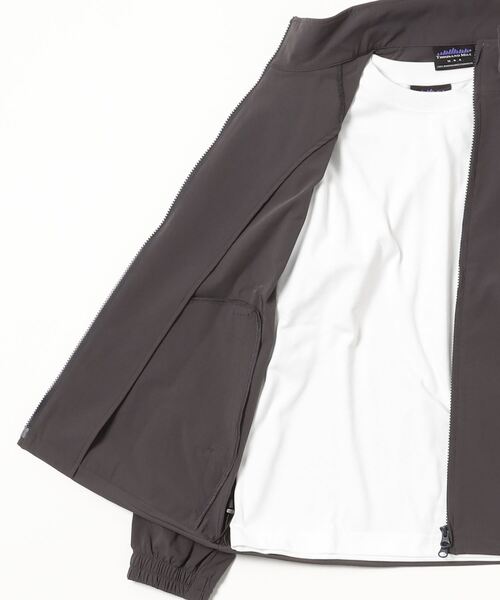 THOUSAND MILE(サウザンドマイル)の「THOUSAND MILE/サウザンドマイル ジップブルゾン&Tシャツ&パンツ セットアップ ZIP BLOUSON&T-SHIRT&PANTS SET UP(3点セット)(セットアップ・メンズ・チャコールグレー/ブラック・S/M/L)」の4枚目の写真