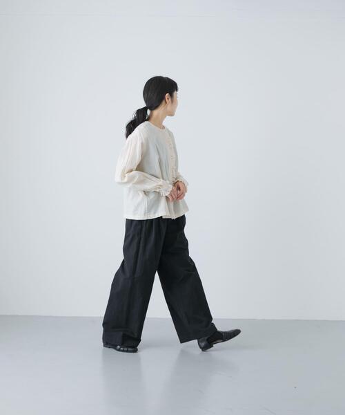 佳かぐれ　Two-tuck easy pants かぐれ（カグレ）の「Two-tuck easy pants（その他パンツ）」 - WEAR
