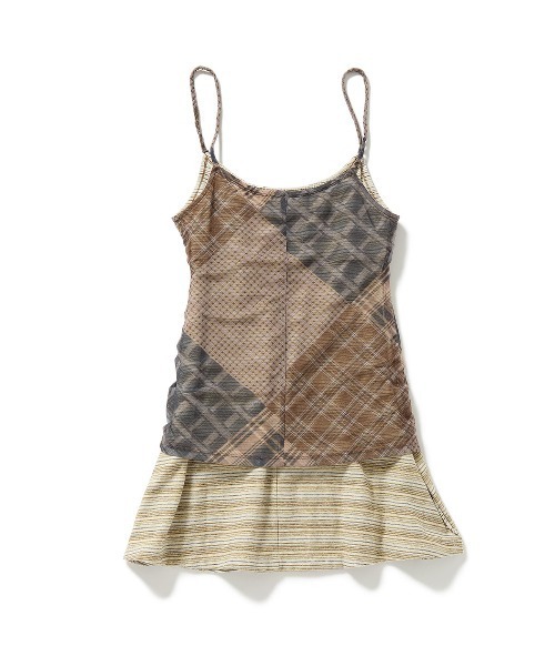 PERVERZE（パーバーズ）の「Layering Camisole（キャミソール・レディース・ベージュ/グレー・FREE）」の4枚目の写真