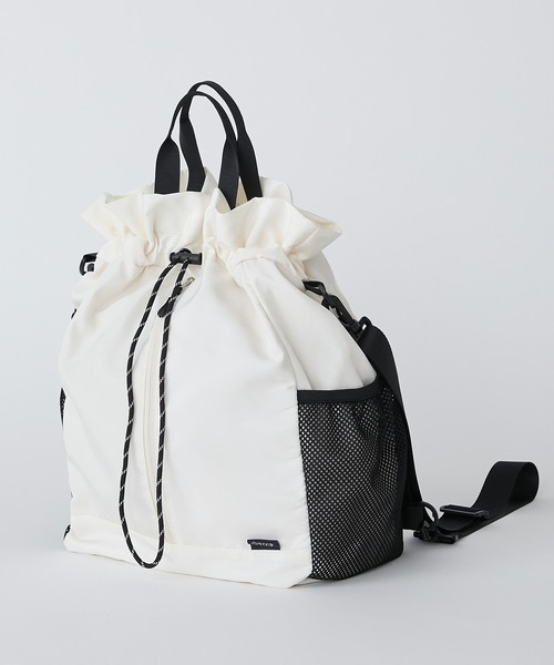 THE CRAFT CREW PRODUCTS（ザクラフトクループロダクツ）の「〈撥水加工〉5WAYドローコード巾着ショルダーバッグ / リュックサック【THE CRAFT CREW PRODUCTS】（バックパック/リュック・レディース・アイボリー/ブラック/ブラウン/グレー・FREE）」の6枚目の写真