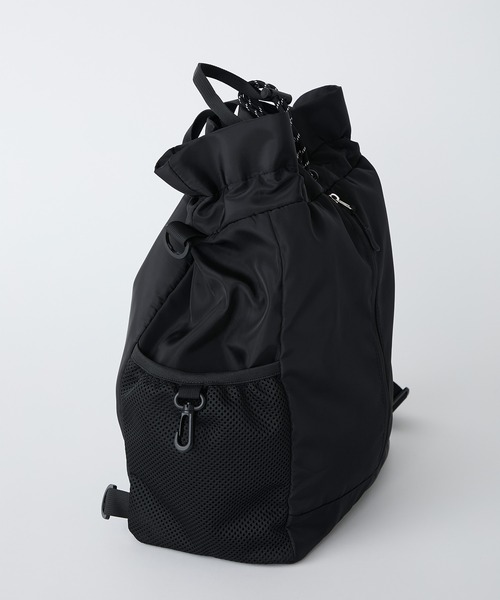 THE CRAFT CREW PRODUCTS（ザクラフトクループロダクツ）の「〈撥水加工〉5WAYドローコード巾着ショルダーバッグ / リュックサック【THE CRAFT CREW PRODUCTS】（バックパック/リュック・レディース・アイボリー/ブラック/ブラウン/グレー・FREE）」の9枚目の写真