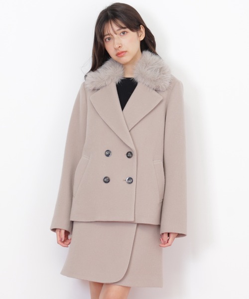 JILL by JILL STUART（ジルバイジルスチュアート）の「◇フェイクファー衿付ジャケット（その他アウター・レディース・ベージュ/ホワイト/ピンク・MEDIUM/SMALL）」の2枚目の写真