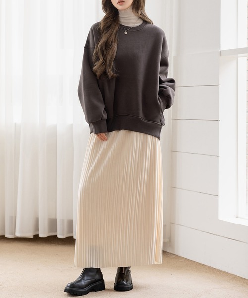 DAY CLOSET（デイ クローゼット）の「【裏起毛/厚手/防寒/マキシ丈】ストンと落ち感。サイドスリットプリーツスカート レディース（スカート・レディース・チャコールグレー/ブラック/アイボリー・M/L）」の5枚目の写真