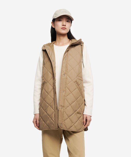AIGLE(エーグル)の「PrimaLoft中綿 撥水 インサレーション ダイヤモンドキルティングミドルベスト(ダウンベスト・レディース・ベージュ/ダークネイビー・38/36/40)」の21枚目の写真