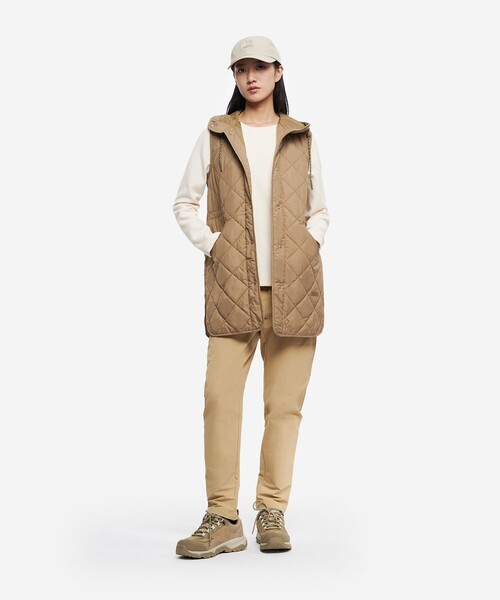 AIGLE(エーグル)の「PrimaLoft中綿 撥水 インサレーション ダイヤモンドキルティングミドルベスト(ダウンベスト・レディース・ベージュ/ダークネイビー・38/36/40)」の22枚目の写真