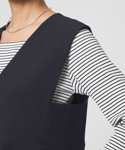 green label relaxing（グリーンレーベルリラクシング）の「［size SHORTあり］fleurie(フルリー) ペプラム ジレ（ベスト・レディース・オフホワイト/ネイビー・FREE/SHORT）」の6枚目の写真