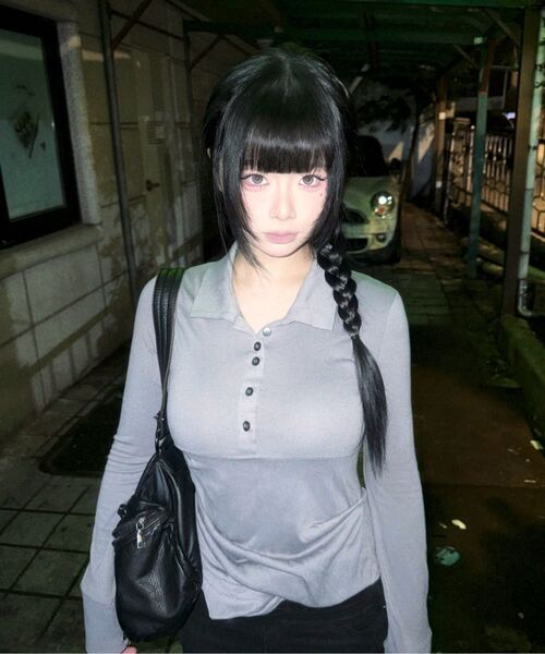 FLAREUP(フレアアップ)の「Asymmetrical Draped Shirt (FL-186_Gray)(ポロシャツ・レディース・グレー・1/2)」の12枚目の写真