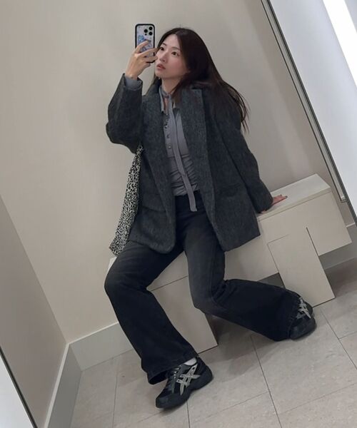 FLAREUP(フレアアップ)の「Asymmetrical Draped Shirt (FL-186_Gray)(ポロシャツ・レディース・グレー・1/2)」の15枚目の写真