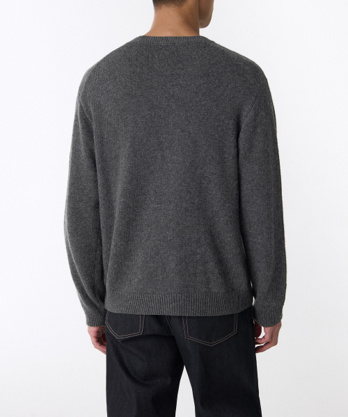 MUSINSA STANDARD（ムシンサスタンダード）の「エッセンシャルクルーネックニット [ミディアムグレー]（ニット/セーター・メンズ・その他・SMALL/MEDIUM/LARGE/X-LARGE/XX-LARGE）」の2枚目の写真