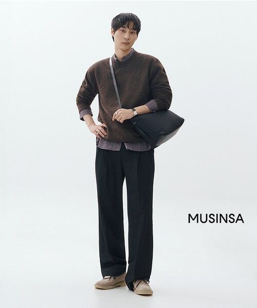 MUSINSA STANDARD（ムシンサスタンダード）の「リアルワイドヒドゥンバンディングスラックス[ブラック]（スラックス・メンズ・その他・40/31/33/26/27/28/29/38/42/36/34/32/30）」の2枚目の写真