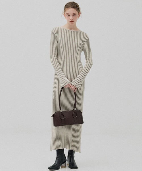 PUBLIC TOKYO(パブリックトウキョウ)の「フレアリブニットワンピース(ワンピース・レディース・ダークグレー/ライトベージュ/マルチ・1/2)」の3枚目の写真