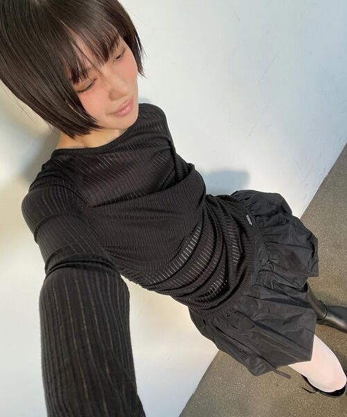 WESLEYHYUSTON(ウェズリーユーストン)の「DRAPE SEE-THROUGH SHIRRING LONG SLEEVE BLACK(Tシャツ/カットソー・レディース・その他・SMALL/MEDIUM)」の3枚目の写真