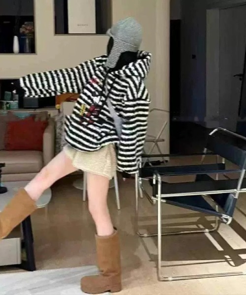 Ritzy(リッツィー)の「モコモコ ショートパンツ(その他パンツ・レディース・キャメル/グレー/ホワイト/ブラック・M/L)」の15枚目の写真