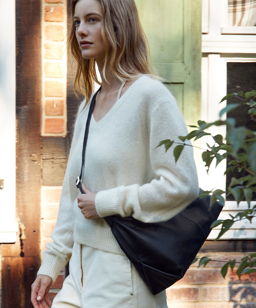 バッグ FOLNUA Voie Bag Black - Plain Voie Bag Black - Plain보이백 - 폴뉴아