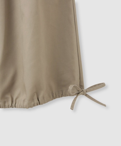 Mac-House（マックハウス）の「バルーンカーゴスカート（スカート・レディース・ネイビー/ベージュ・FREE）」の14枚目の写真