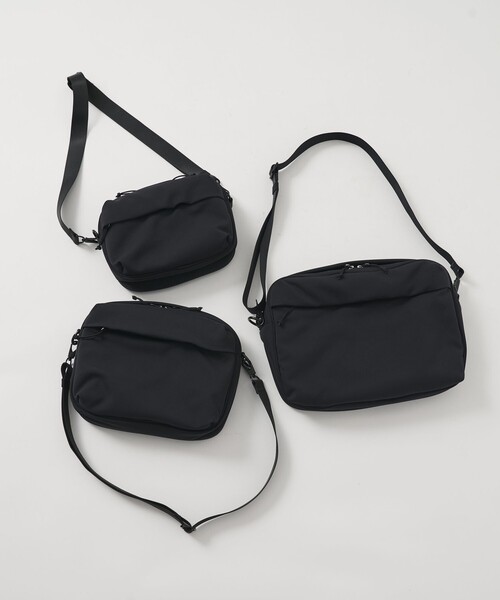 BEAUTY&YOUTH UNITED ARROWS（ビューティーアンドユースユナイテッドアローズ）の「小松マテーレ キューブ ショルダー バッグ ミディアム（ショルダーバッグ・メンズ・ブラック・FREE）」の14枚目の写真