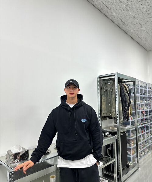 DOLPHIN WAVE APPAREL(ドルフィンウェーブアパレル)の「ドルフィンシリコンプリントフードブラック(パーカー・メンズ・その他・MEDIUM/LARGE/X-LARGE)」の20枚目の写真