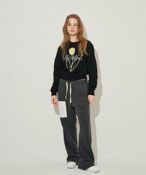 SARANAGI(サラナギ)の「SE0589- crop sweatshirt (black)(スウェット・レディース・ブラック・FREE)」の4枚目の写真